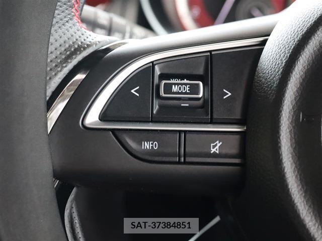 Suzuki SWIFT 2023-01 320863-27