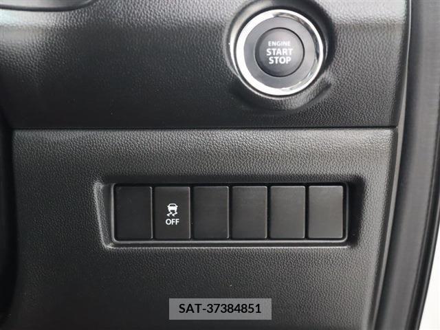 Suzuki SWIFT 2023-01 320863-7