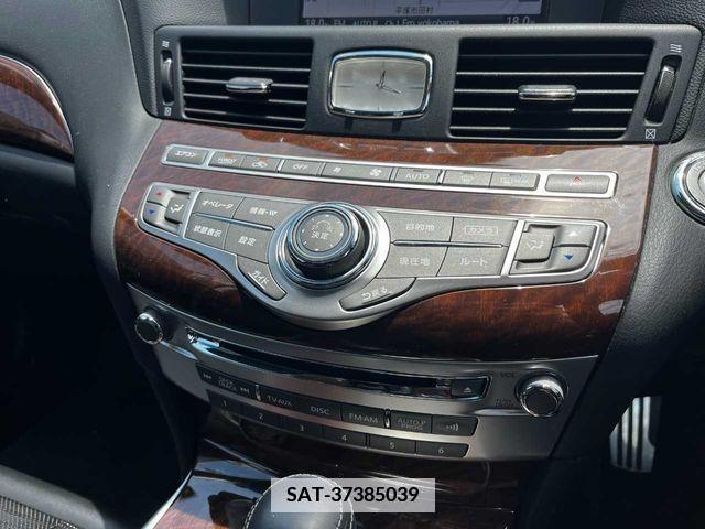 Nissan FUGA 2018-01 387999-4