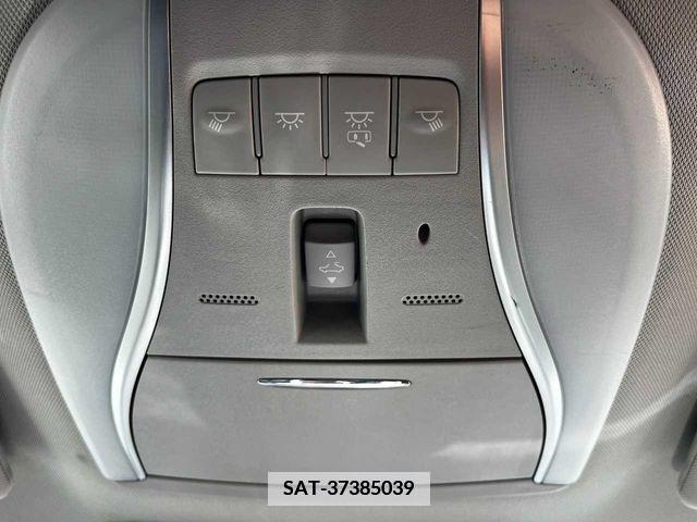 Nissan FUGA 2018-01 387999-12