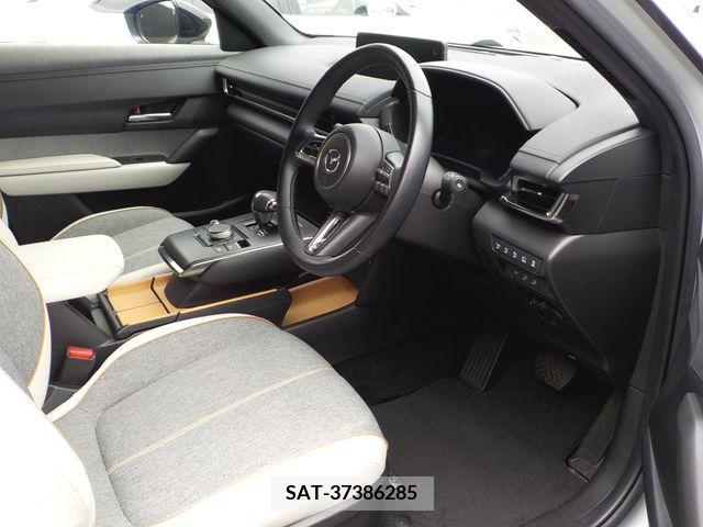Mazda MX-30 2021-09 331141-14