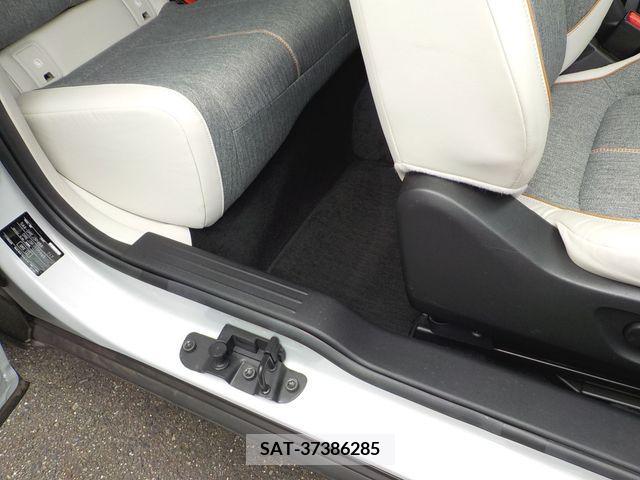 Mazda MX-30 2021-09 331141-20