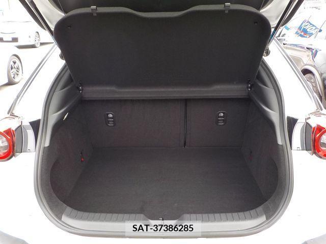 Mazda MX-30 2021-09 331141-22