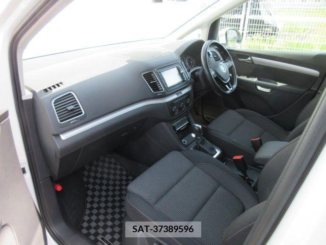 VolksWagen SHARAN 2021-05 289647-23