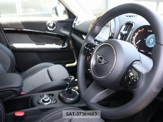 Bmw MINI 2023-03 382647-10