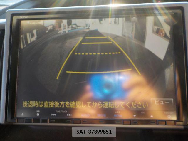 Honda e 2013-05 203925-25