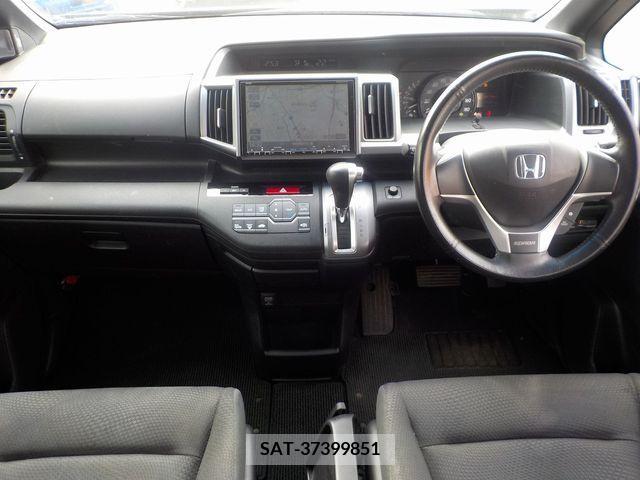 Honda e 2013-05 203925-1