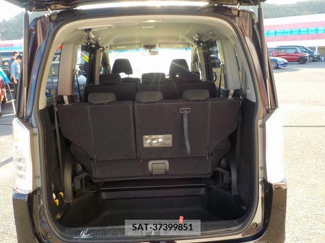 Honda e 2013-05 203925-18