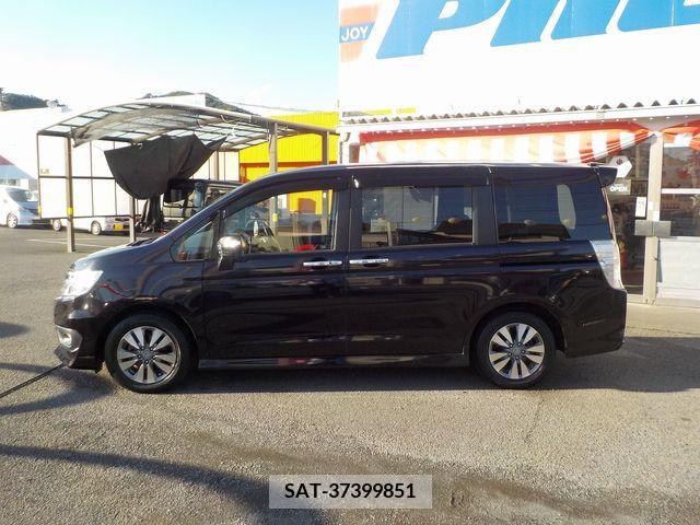 Honda e 2013-05 203925-8