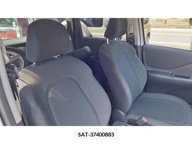 Toyota RACTIS 2009-09 283644-10