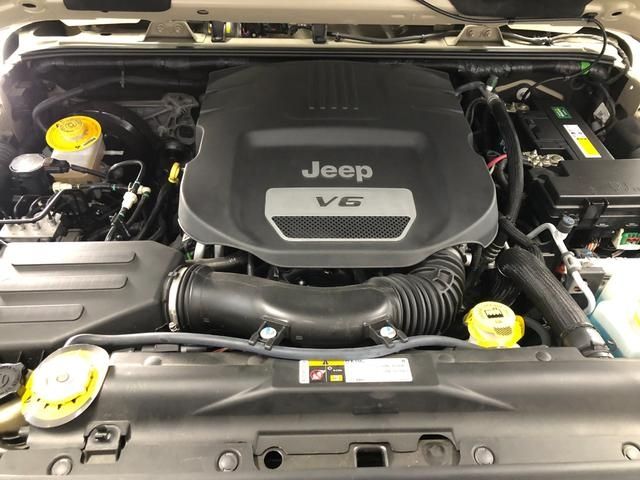 Jeep WRANGLER 2018-04 180857-15