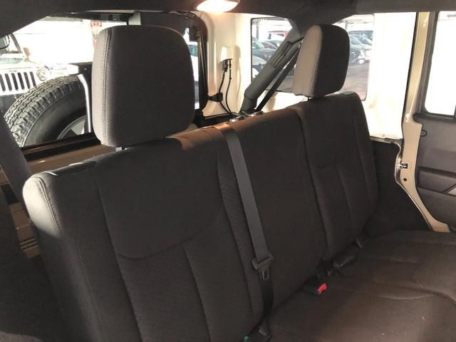 Jeep WRANGLER 2018-04 180857-13