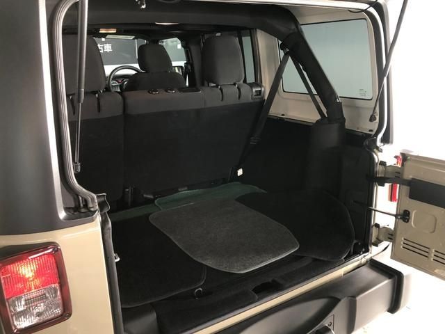Jeep WRANGLER 2018-04 180857-16