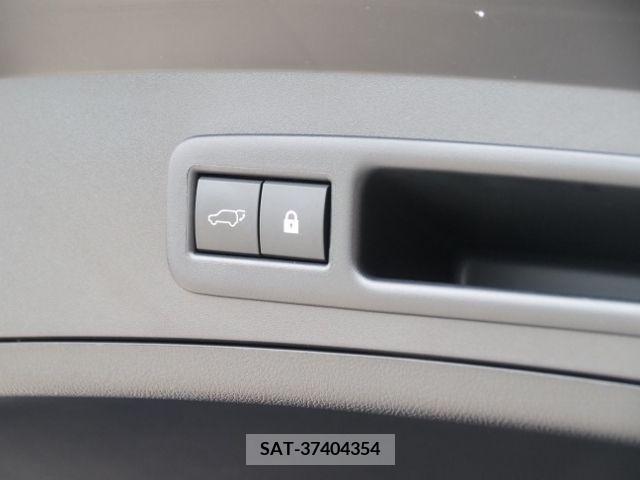 Lexus UX 2020-04 353959-15