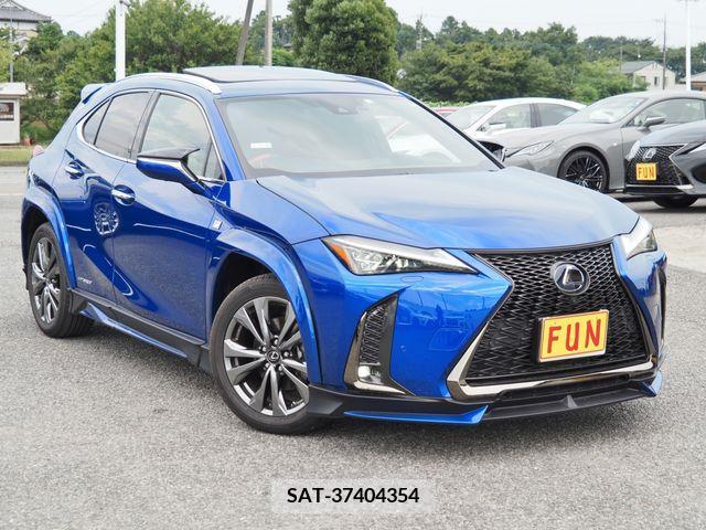 Lexus UX 2020-04 353959-2