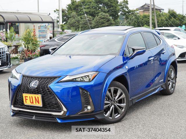 Lexus UX 2020-04 353959-3