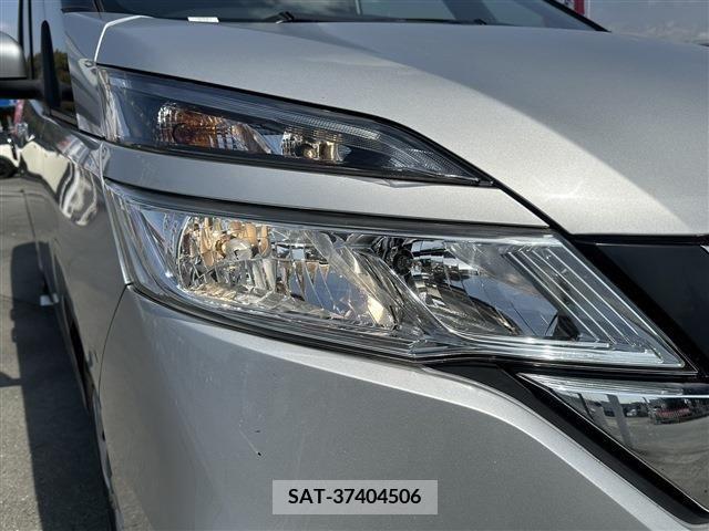 Nissan SERENA 2016-10 256825-18