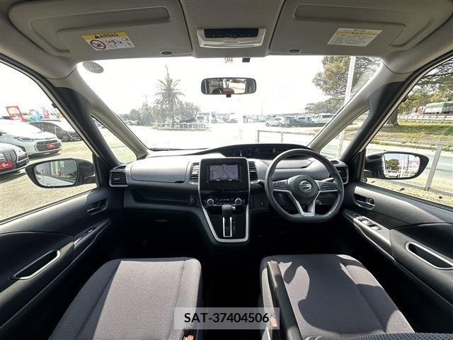 Nissan SERENA 2016-10 256825-12