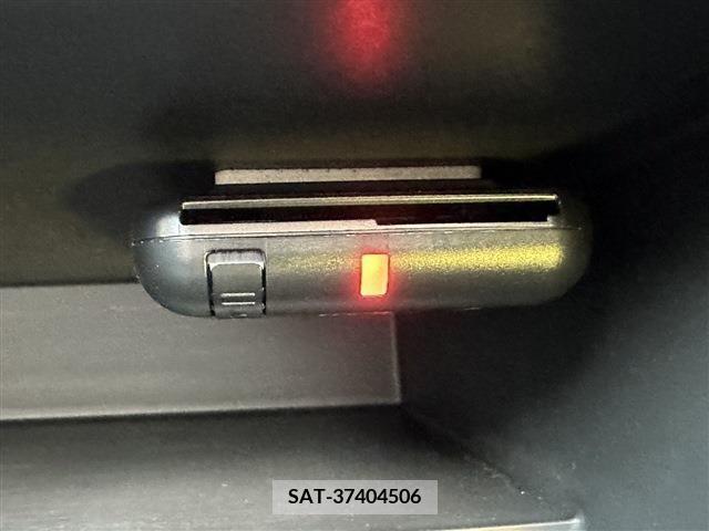Nissan SERENA 2016-10 256825-11