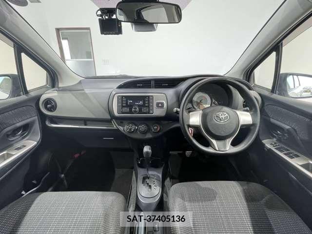 Toyota VITZ 2015-10 314568-9