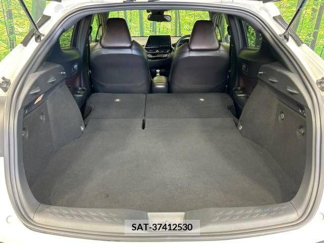Toyota C-HR 2017-03 267863-10