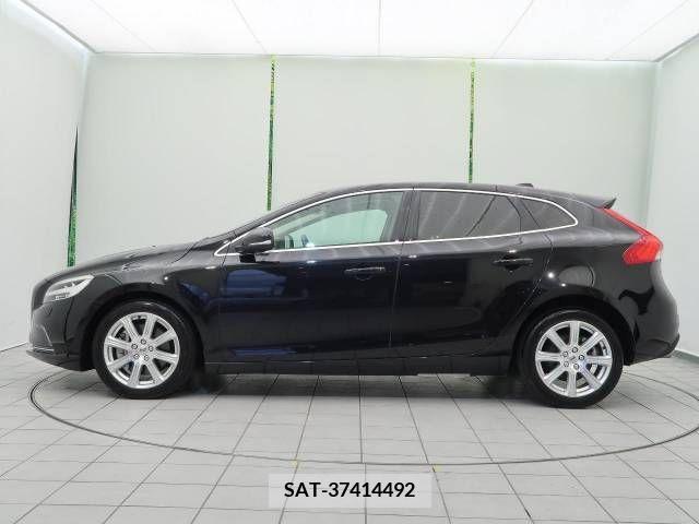 Volvo V40 2018-09 370202-19
