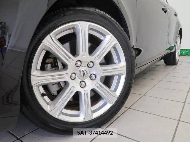 Volvo V40 2018-09 370202-15