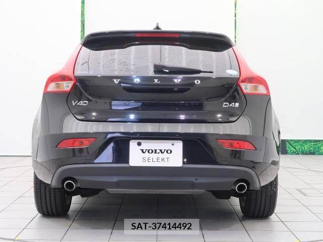 Volvo V40 2018-09 370202-18