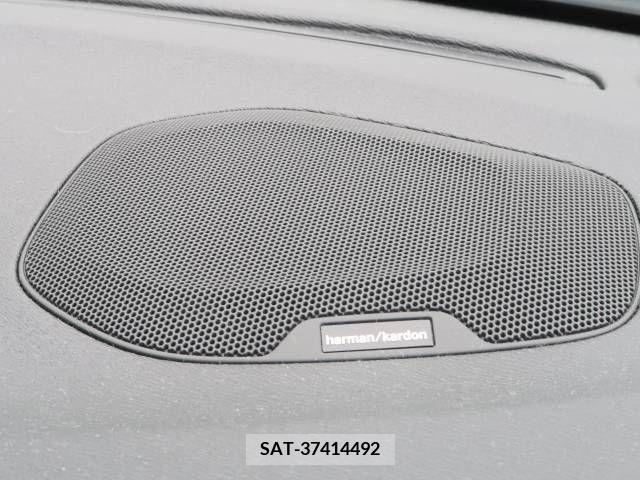 Volvo V40 2018-09 370202-6