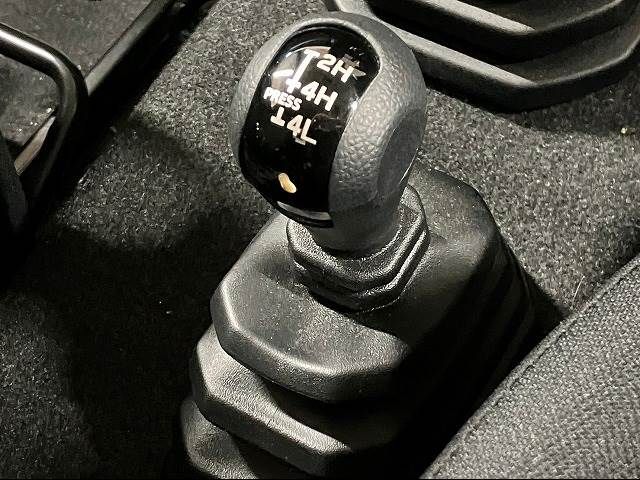 Suzuki JIMNY 2018-09 21924-5