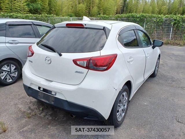 Mazda DEMIO 2019-06 301981-1