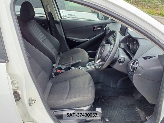 Mazda DEMIO 2019-06 301981-5