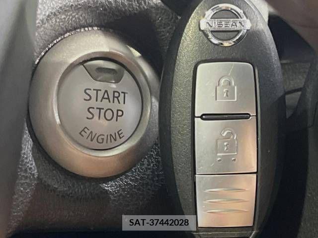 Nissan NOTE 2017-12 376772-7