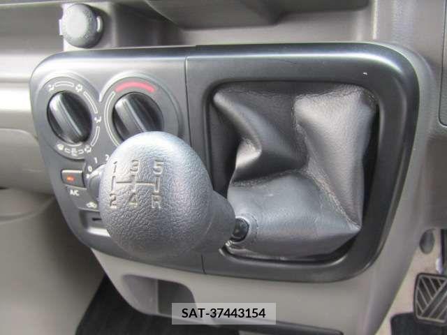 Suzuki EVERY 2020-09 268821-12