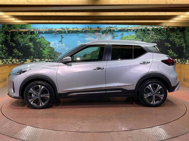 Nissan KICKS 2021-12 181443-16