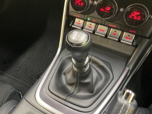 Toyota 86 2022-08 21570-2