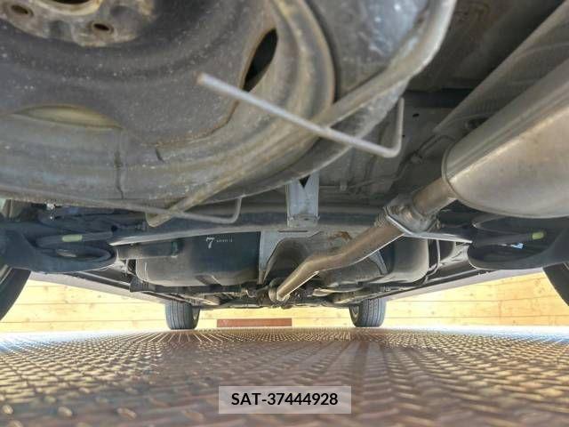 Toyota ISIS 2004-03 377584-19