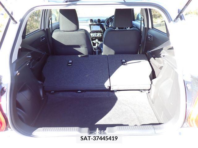 Suzuki SWIFT 2019-10 207430-17