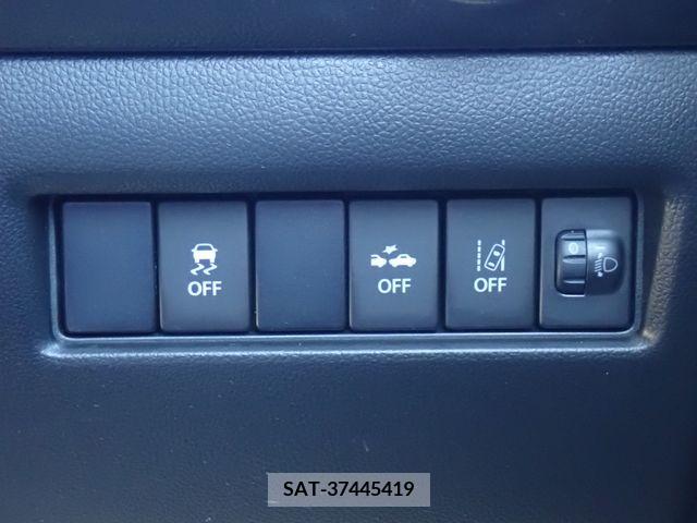 Suzuki SWIFT 2019-10 207430-8
