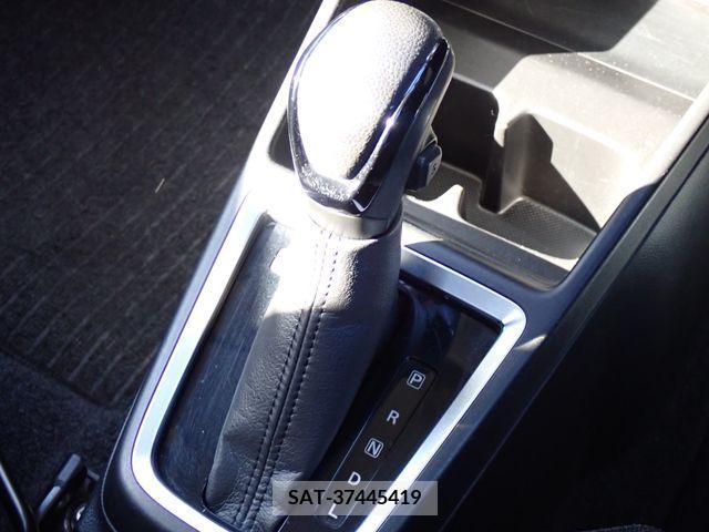 Suzuki SWIFT 2019-10 207430-12