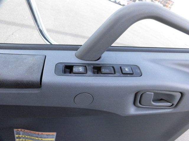 MITSUBISHI FUSO Fighter 2011-12 1380-13