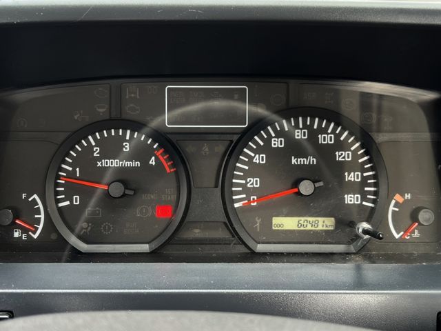 Isuzu ELF TRUCK 2015-08 196073-3