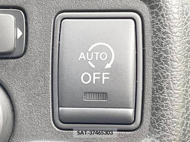 Nissan NOTE 2013-12 327547-4