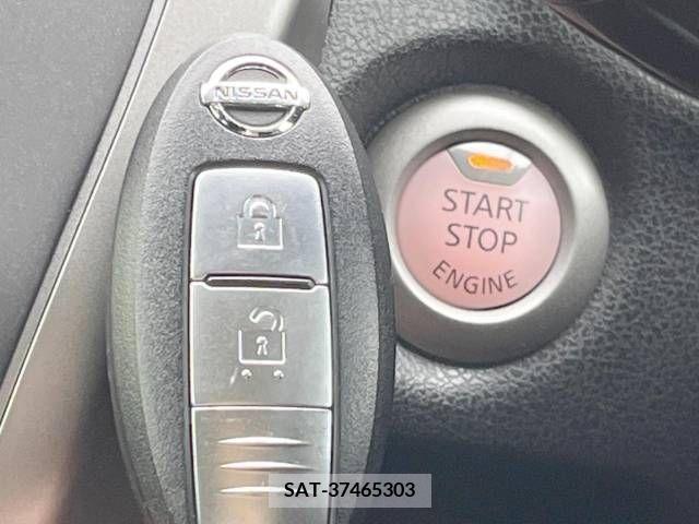 Nissan NOTE 2013-12 327547-6