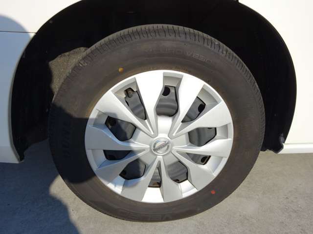 Nissan SERENA 2017-04 196220-14