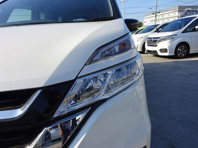 Nissan SERENA 2017-04 196220-3