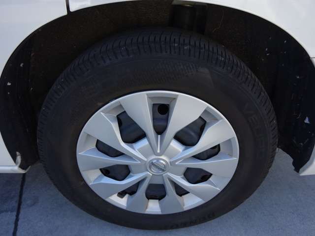 Nissan SERENA 2017-04 196220-13