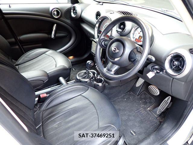 Bmw MINI 2012-06 348010-1