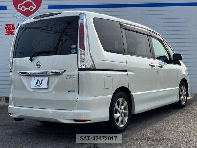Nissan SERENA 2011-09 256993-18