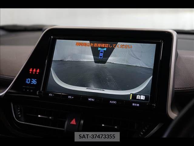 Toyota C-HR 2017-09 295478-6